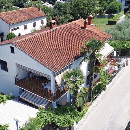 Apartment Complex Nevia Poreč Eksteriør billede