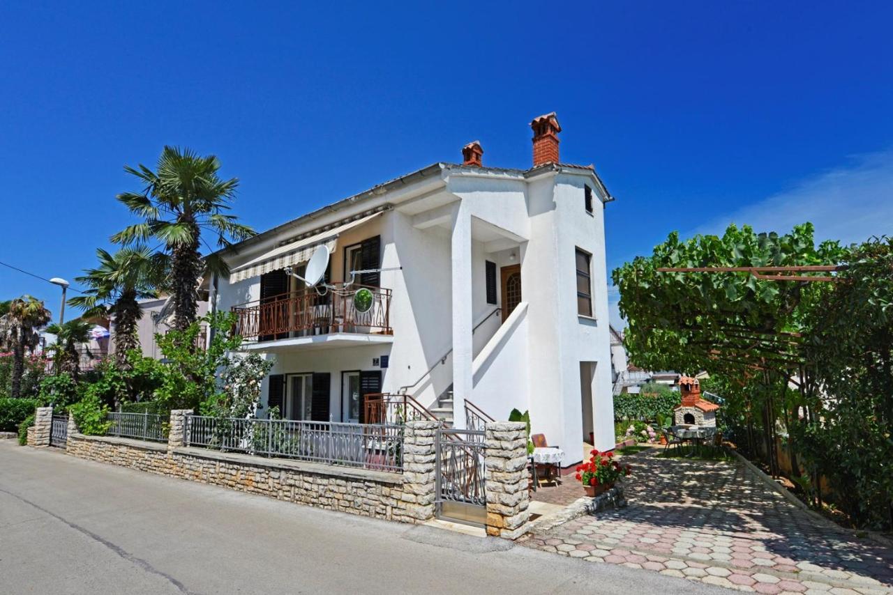 Apartment Complex Nevia Poreč Eksteriør billede