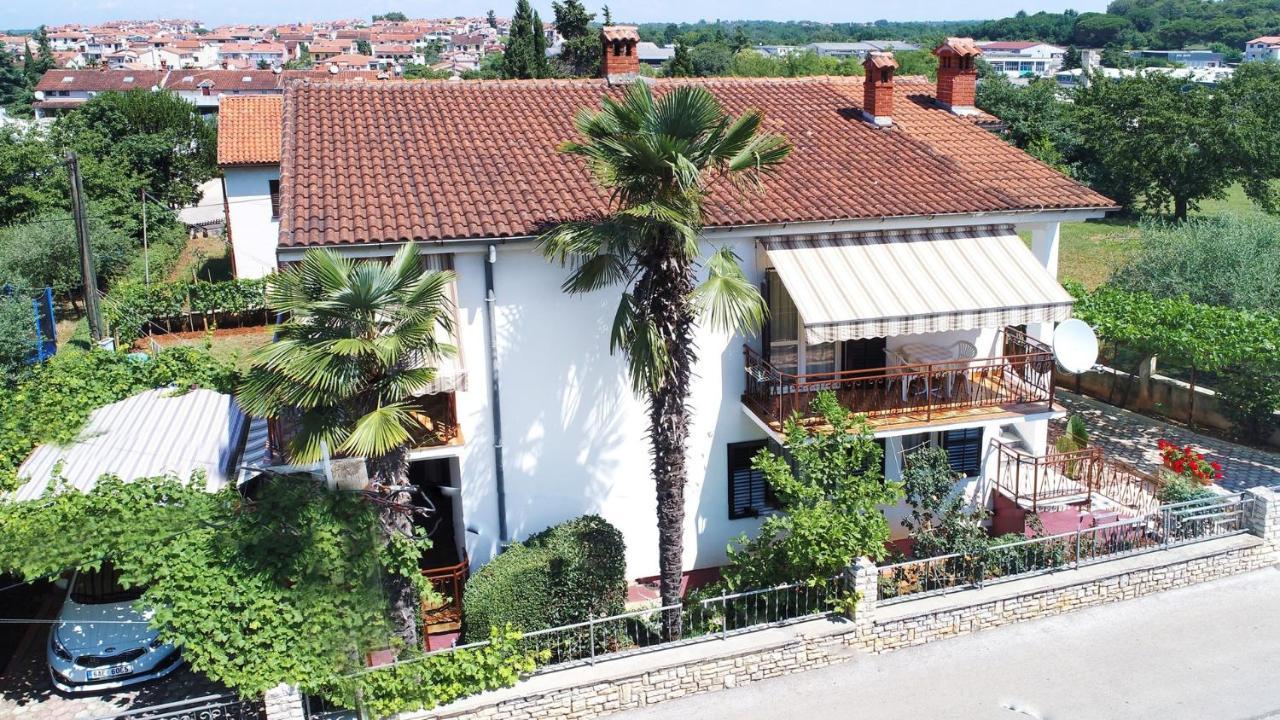 Apartment Complex Nevia Poreč Eksteriør billede