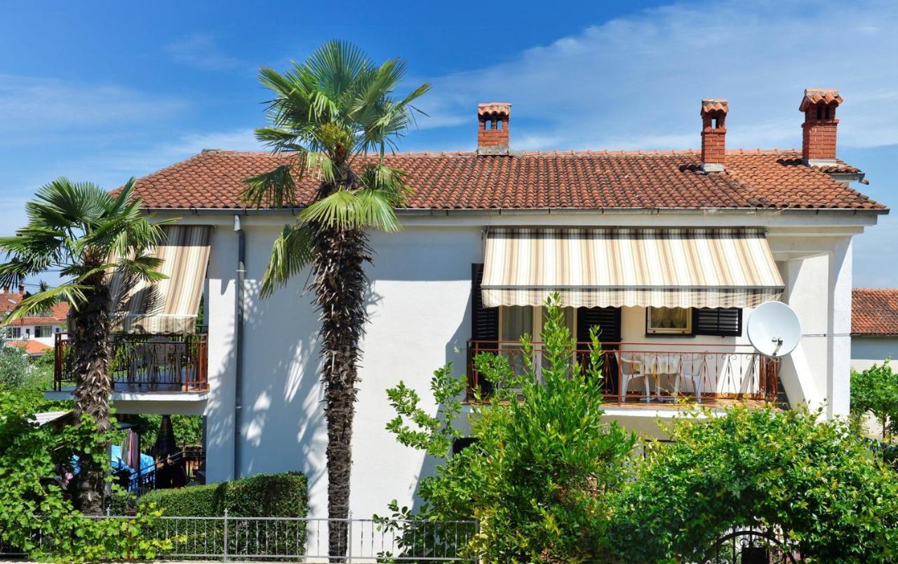 Apartment Complex Nevia Poreč Eksteriør billede