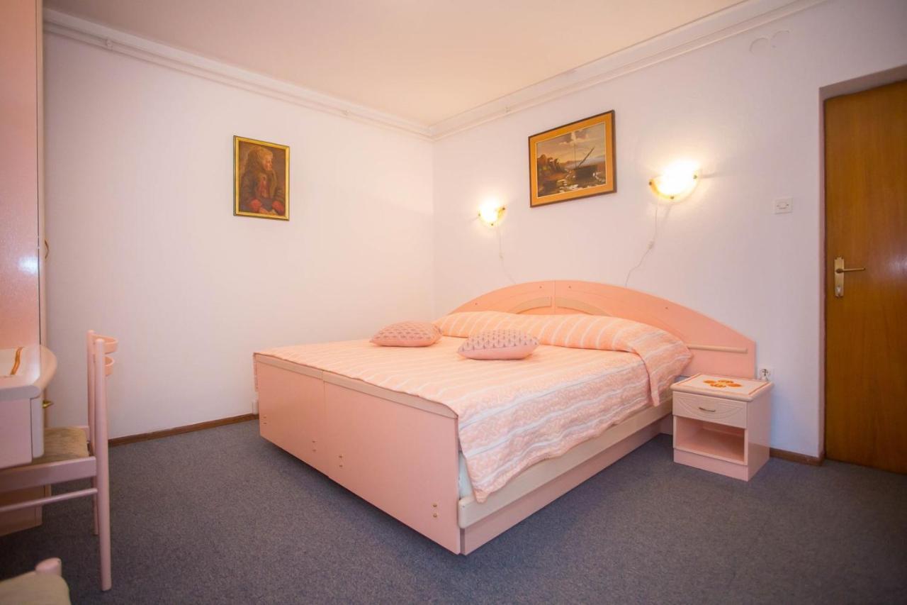 Apartment Complex Nevia Poreč Eksteriør billede