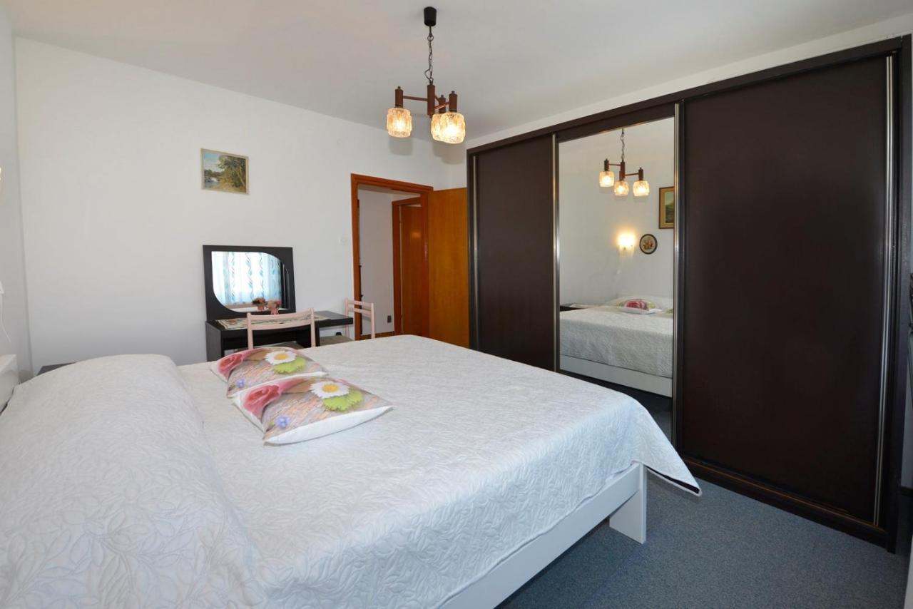 Apartment Complex Nevia Poreč Eksteriør billede